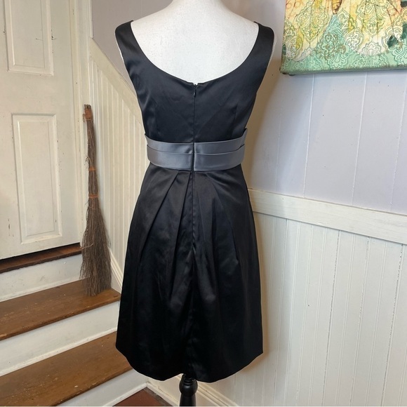 Max and Cleo Formal Little Black Dress Satin Sz 4 - Picture 10 of 16